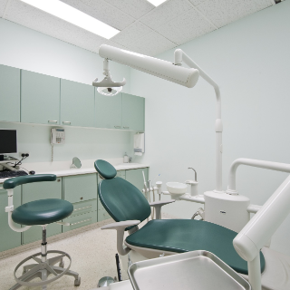 Las clínicas dentales solo pueden atender urgencias durante el Estado de Alarma